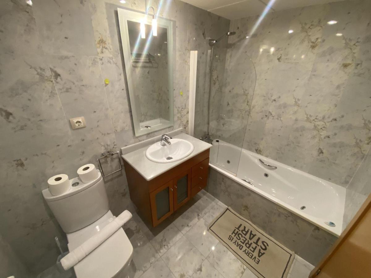 For A Stay Les Ones Salou Exterior foto